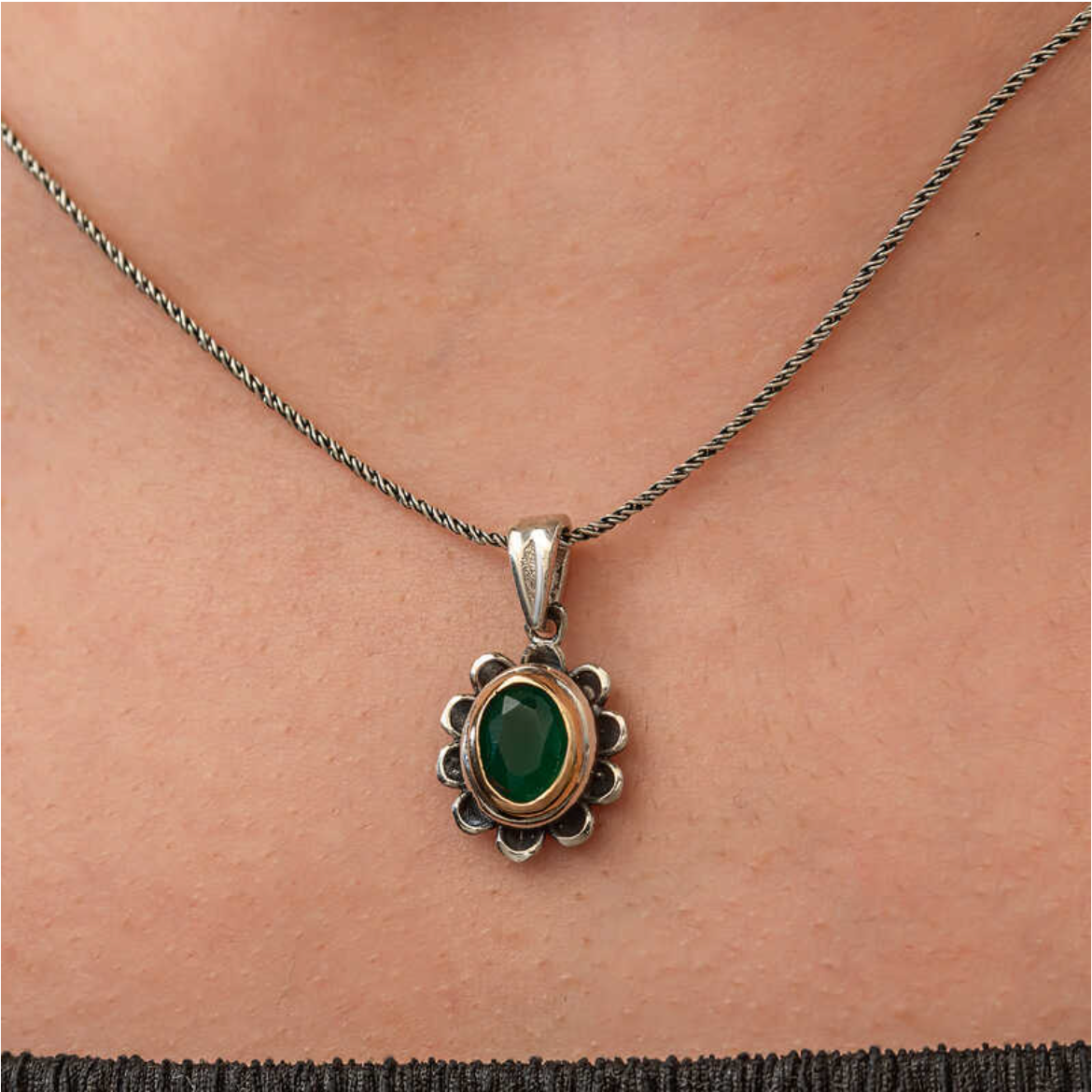Verde Bloom Pendant