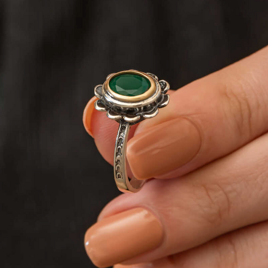 Kedy Green Daisy Ring